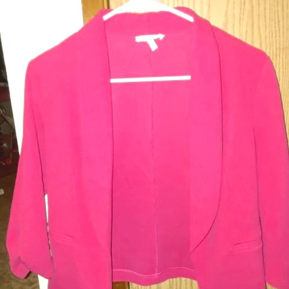 Maurices 3/4 sleeve pink blazer